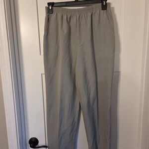 Briggs New York Pants‎